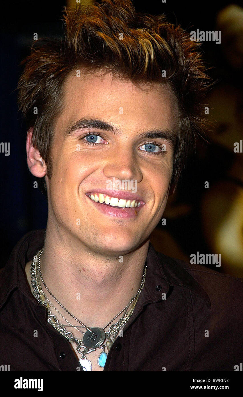 ONE TREE HILL CD Signing Stock Photo - Alamy