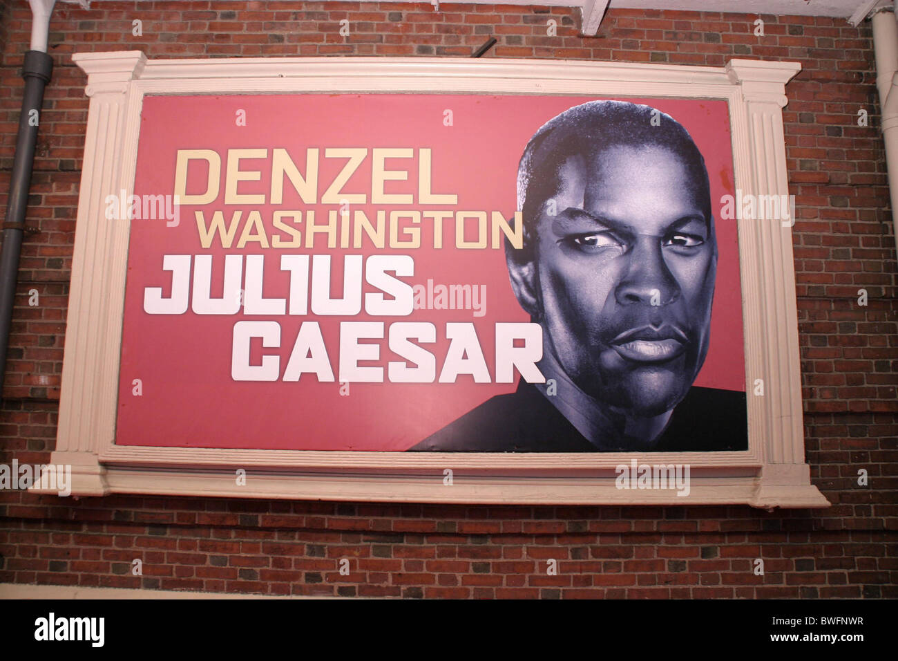 Opening of JULIUS CAESAR with Denzel Washington Stock Photo - Alamy