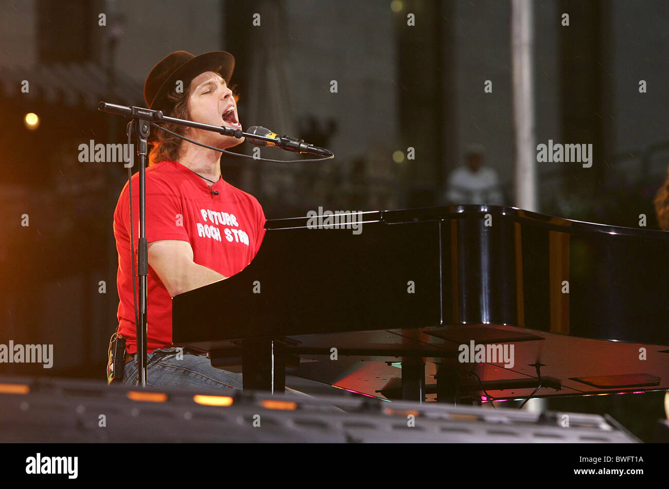 ABC Good Morning America Summer Concert Series Stock Photo Alamy