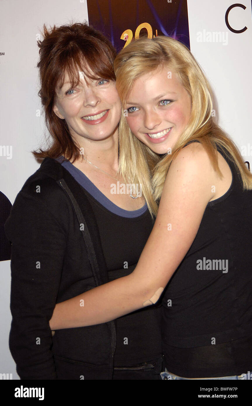 WALK THE LINE Motion Picture & Television Fund Benefit Stock Photo Alamy
