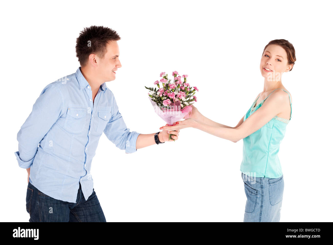 guy giving girl flowers