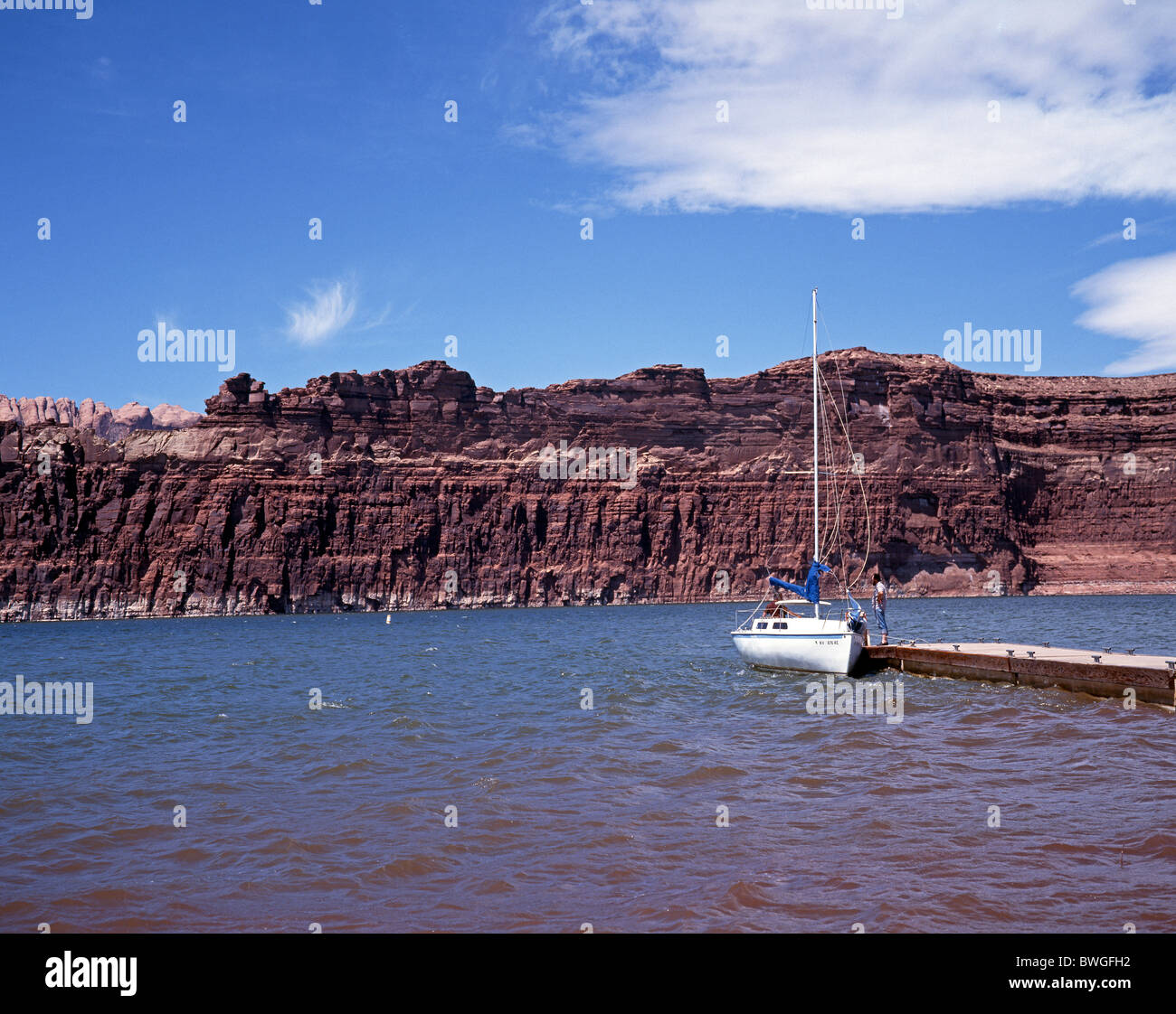 On river boats page hi res stock photography and images Alamy