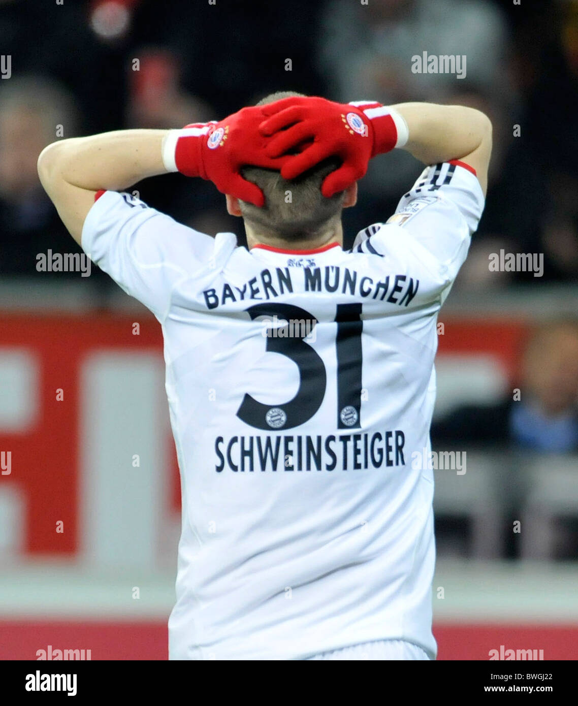 20.11.2010 Fussball Bundesliga, Bayer 04 Leverkusen-FC Bayern Muenchen 1:1-- Bastian SCHWEINSTEIGER (FC Bayern Muenchen) Stock Photo