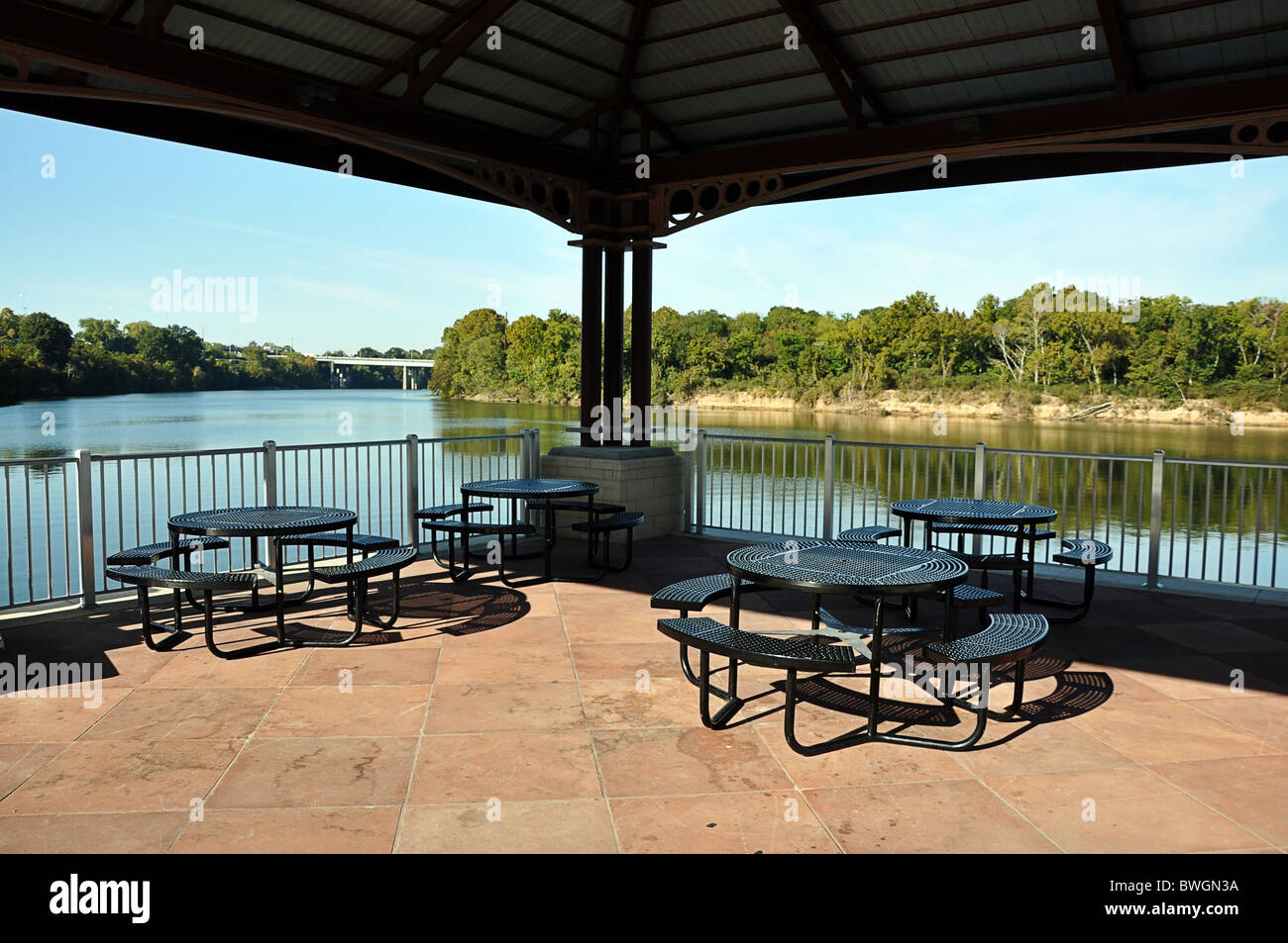 Picnic Tables Park Stock Photos & Picnic Tables Park Stock Images Alamy