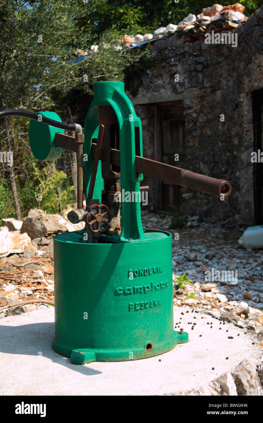 Olive oil press hi-res stock photography and images - Alamy