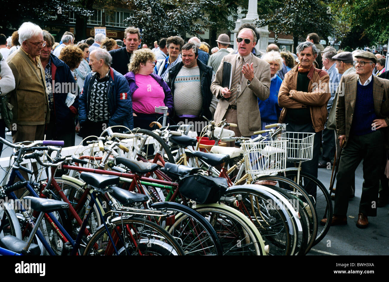 Street Auction Sale, Boston Market, Lincolnshire, bicycles bicycle bike bikes auctioneer auctioneers auctions sales England UK Stock Photo