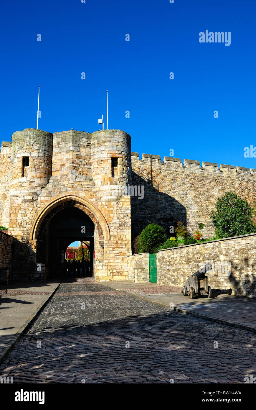 lincoln castle england uk Stock Photo - Alamy