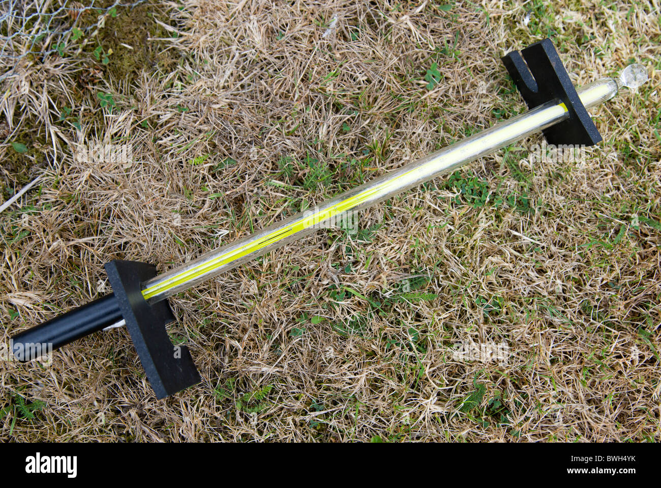 Climate, Weather, Measurements, Thermometer that measures overnight grass temperature at Bognor weather station. Stock Photo