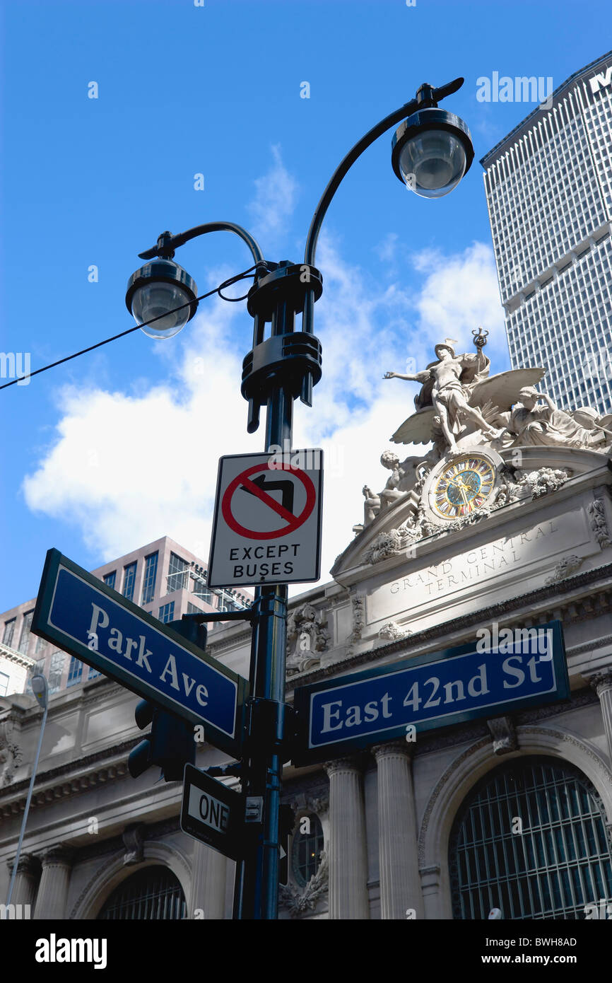 USA New York NYC Manhattan Sculpture of Mercury, Hercules and Minerva