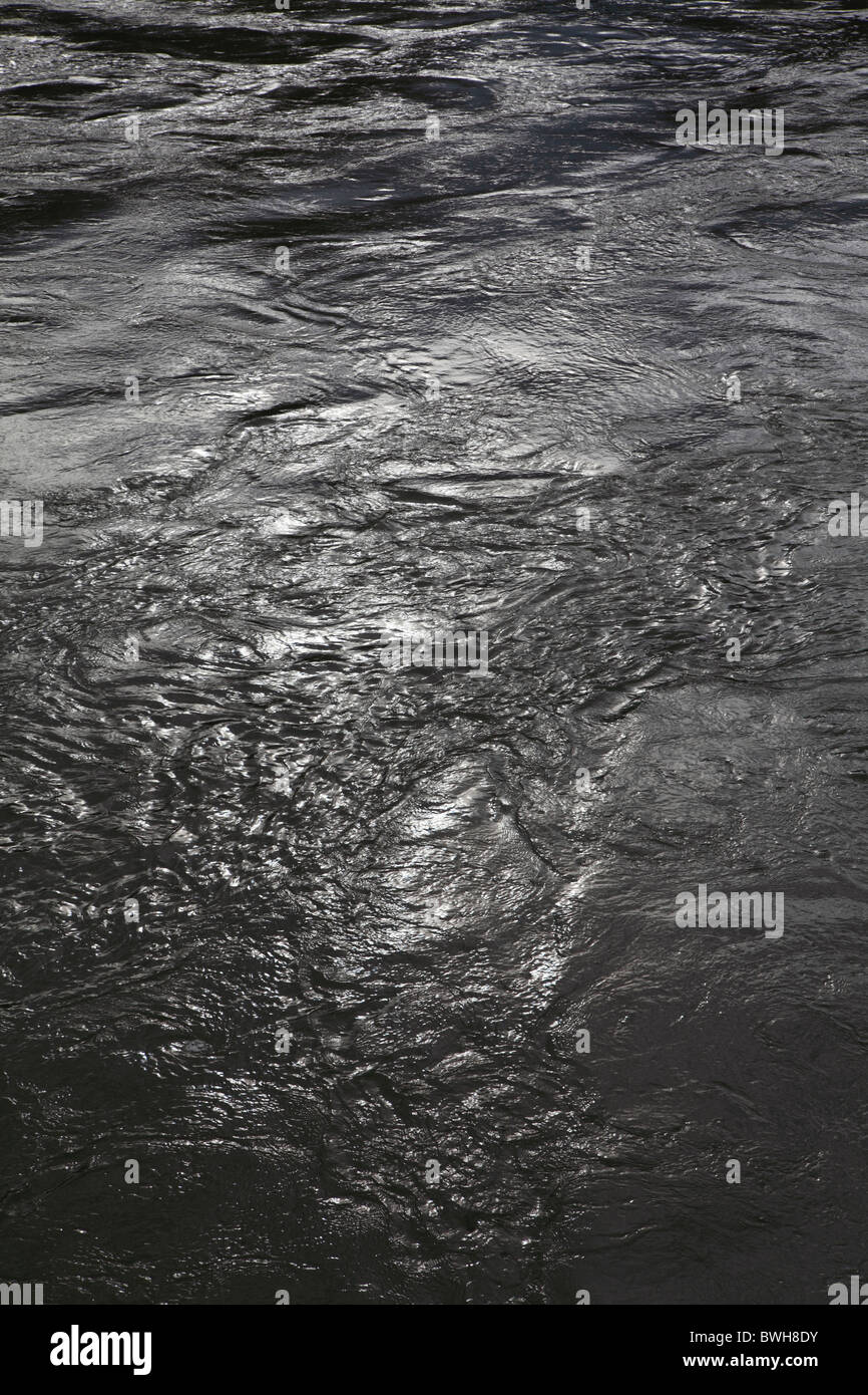 Dark and murky water hires stock photography and images Alamy