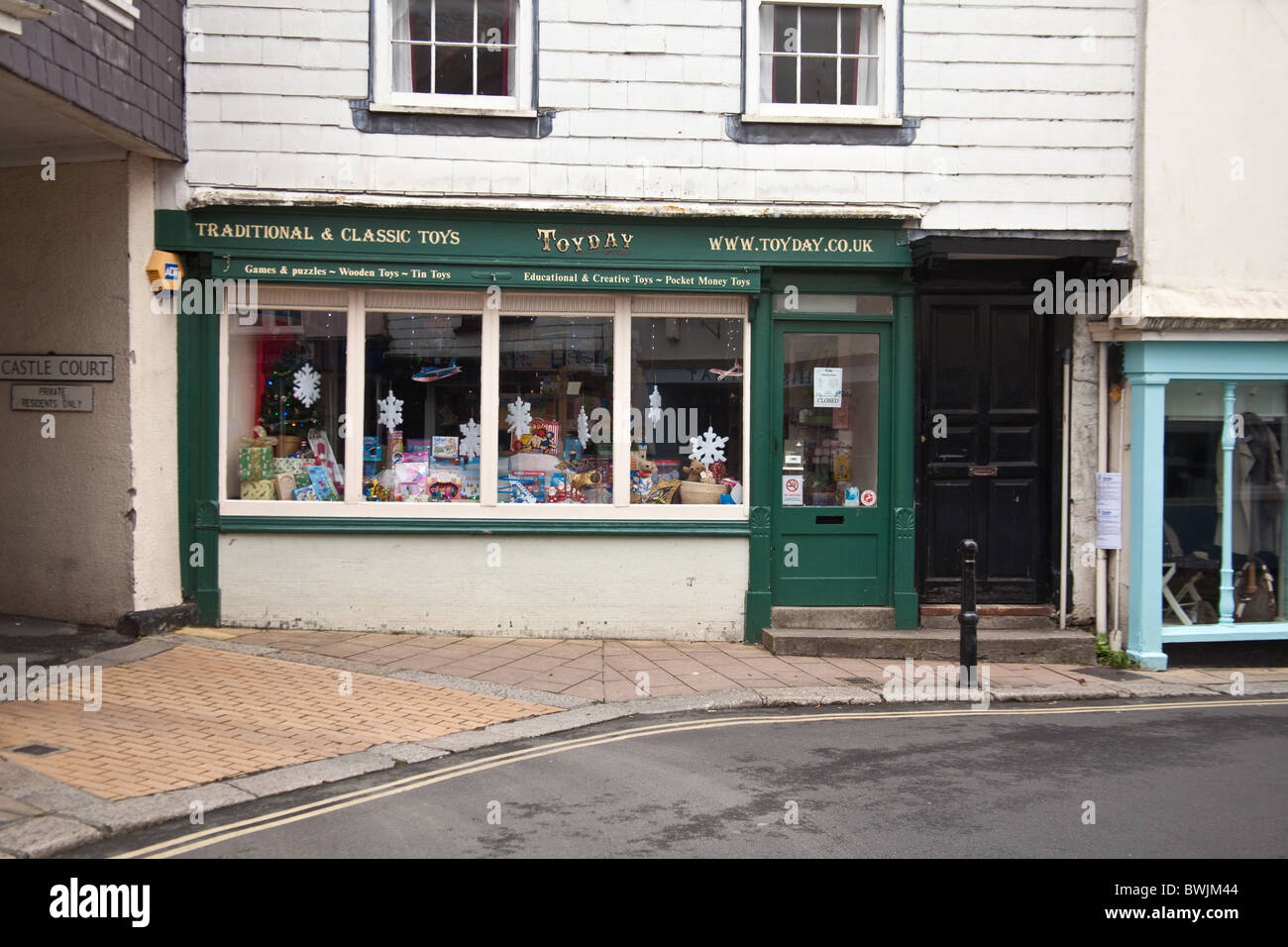 Toy shop cheap castle court