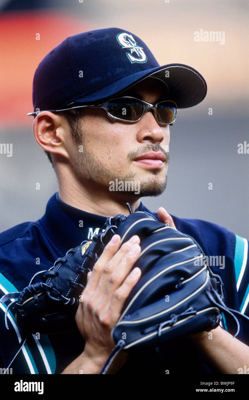 Ichiro suzuki, sunglasses hi-res stock photography and images - Alamy