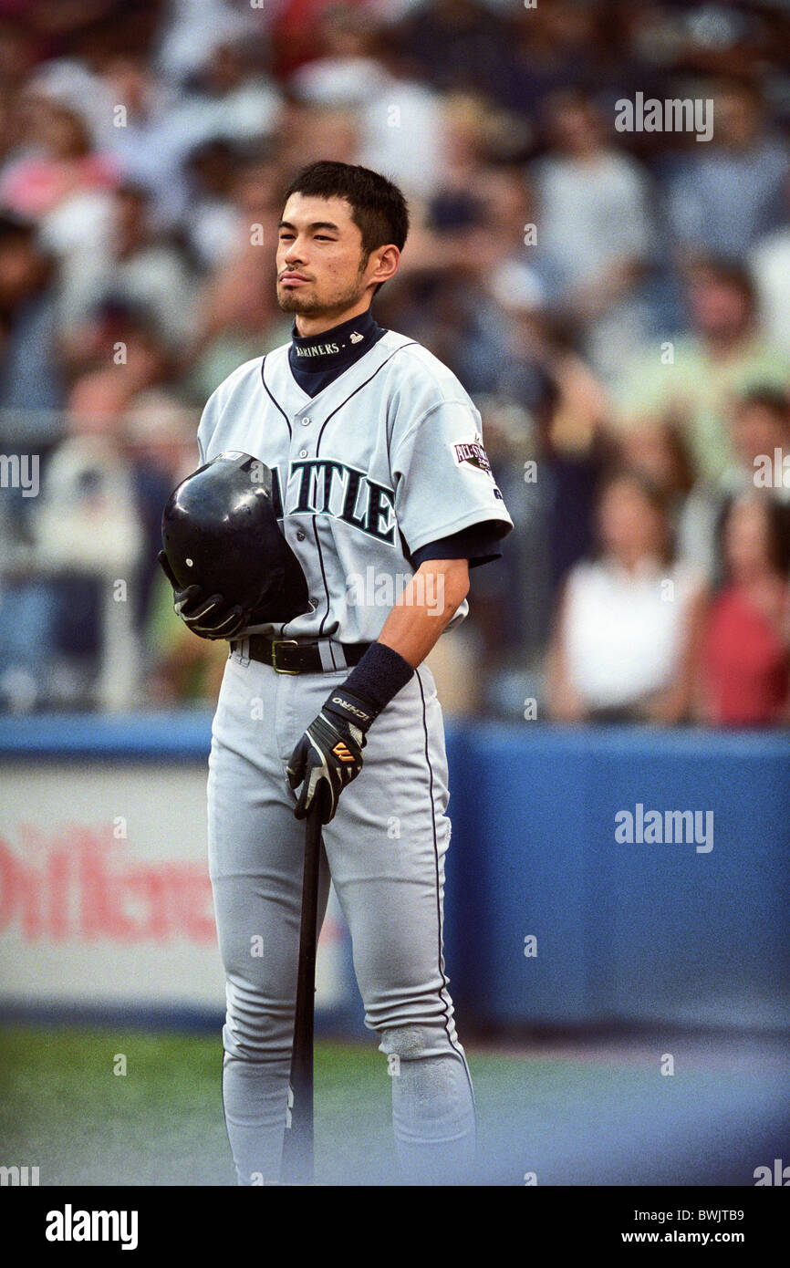 Ichiro suzuki playing baseball hi-res stock photography and images