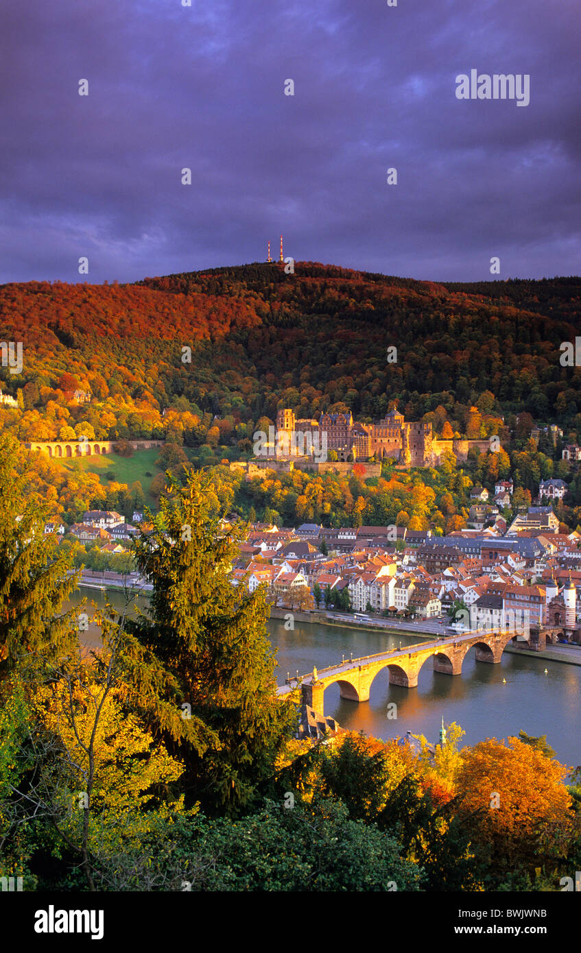 Europe, Germany, Baden-Wuerttemberg, Heidelberg, view of Heidelberg from Philosophenweg upon the old town with the castle, Heili Stock Photo