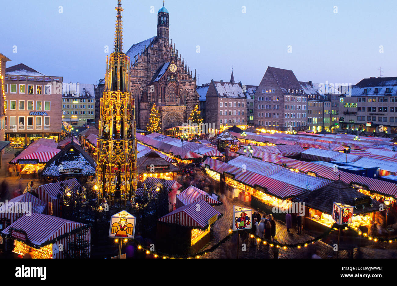 Europe, Germany, Bavaria, Nuremberg, Christmas market Stock Photo Alamy
