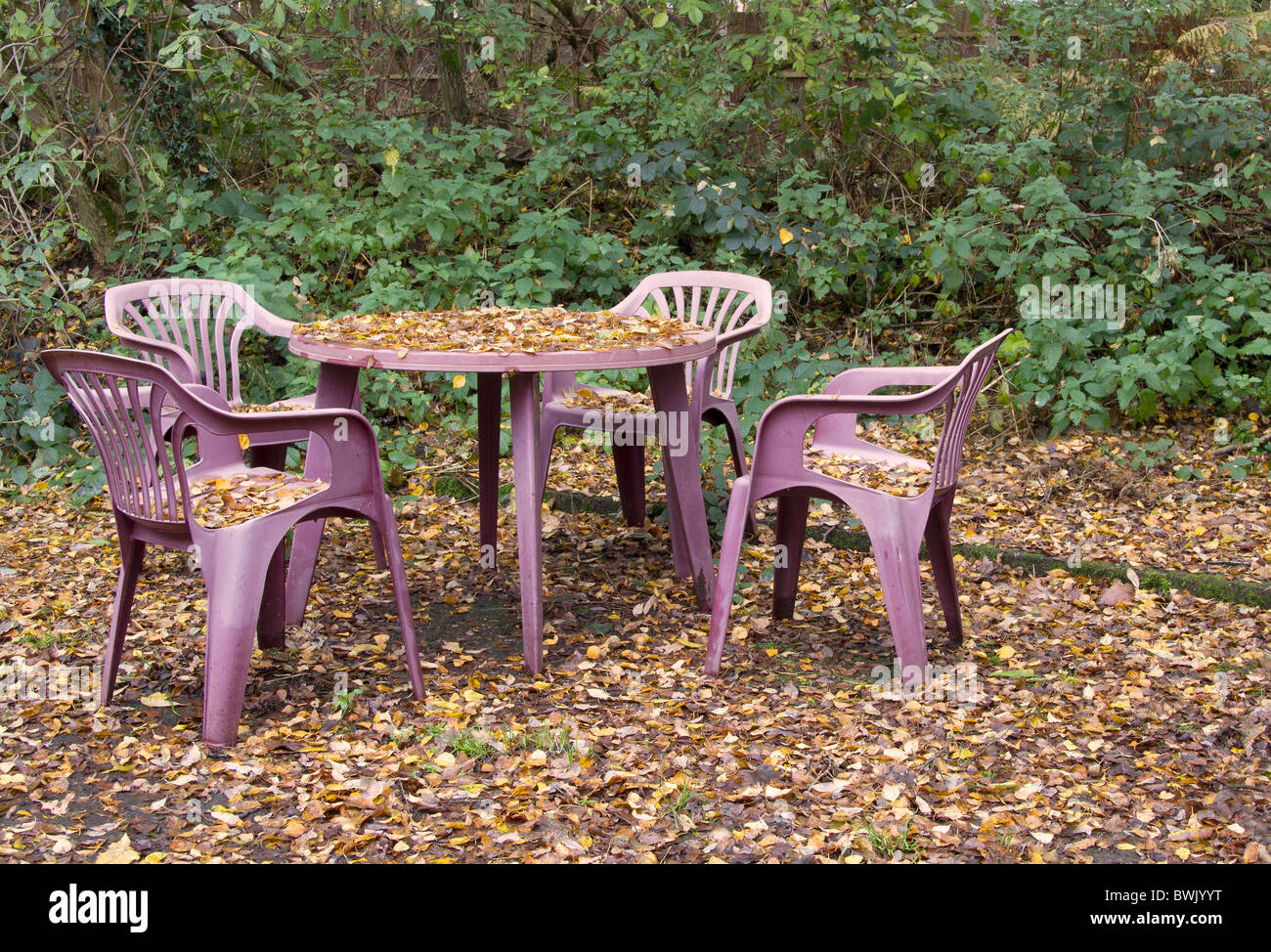 Plastic patio table deals