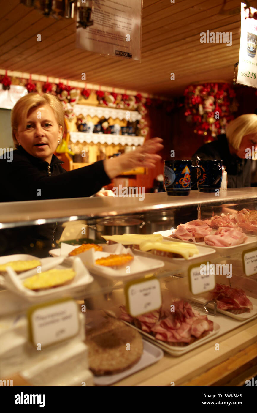 food stall, Christmas market Vienna Stock Photo Alamy