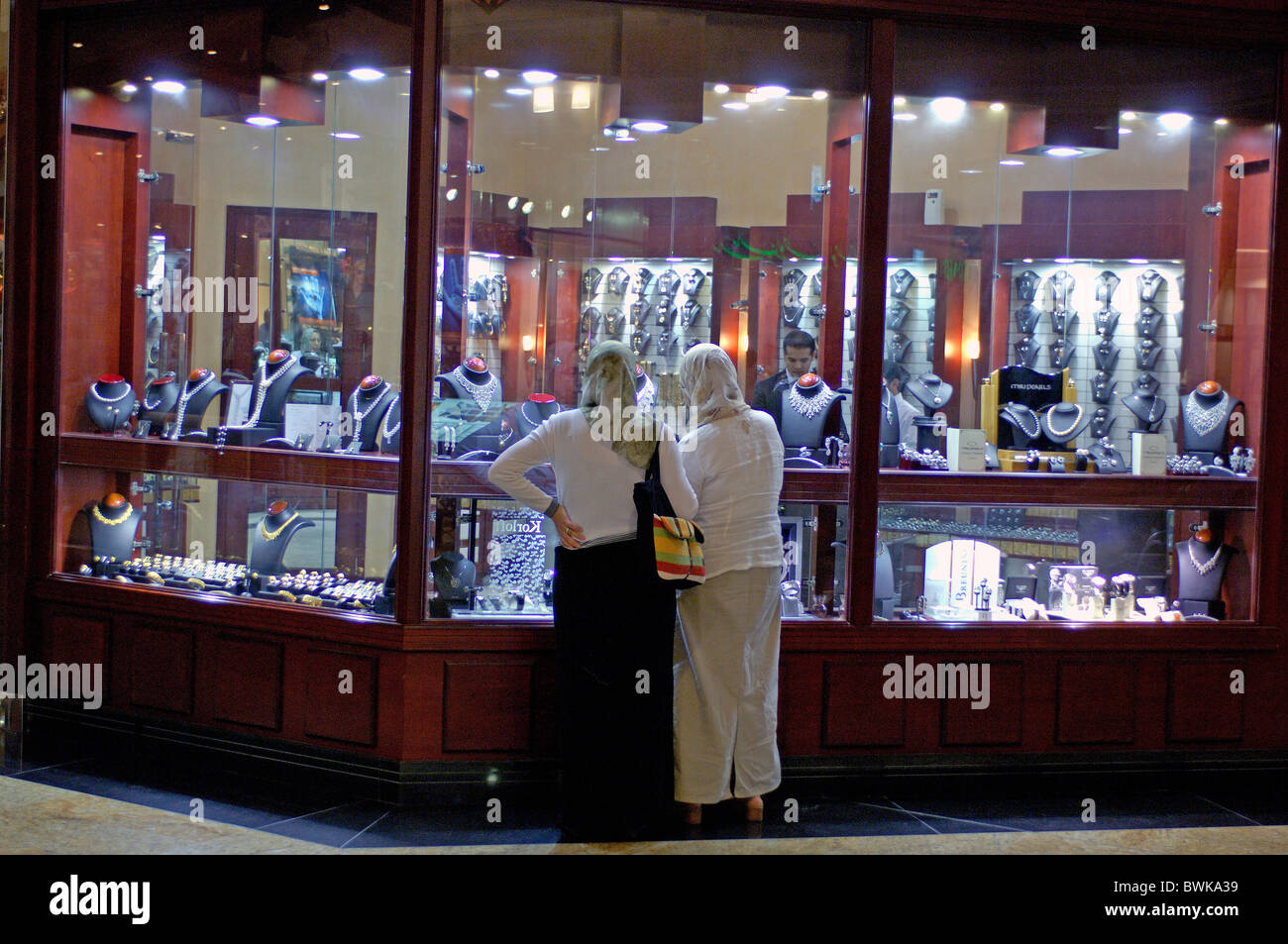 shopping shop-window jewellery jewelry women woman Two Bijouterie jeweller shop loading business shop sho Stock Photo