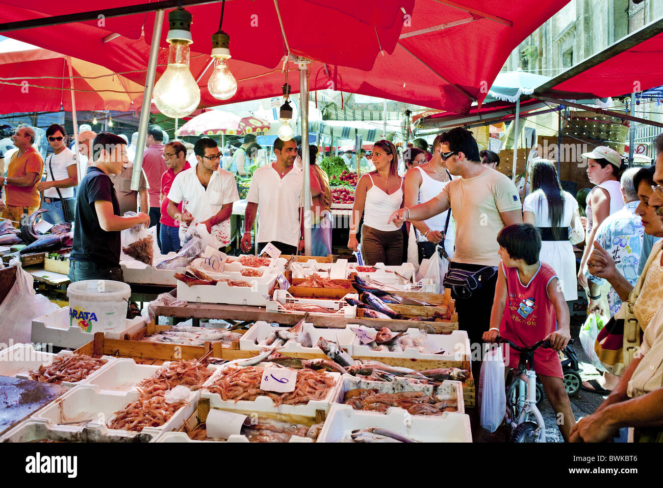 Stand with fish, Market, Mercato di Ballaró, Palermo, Sicily, Italy ...