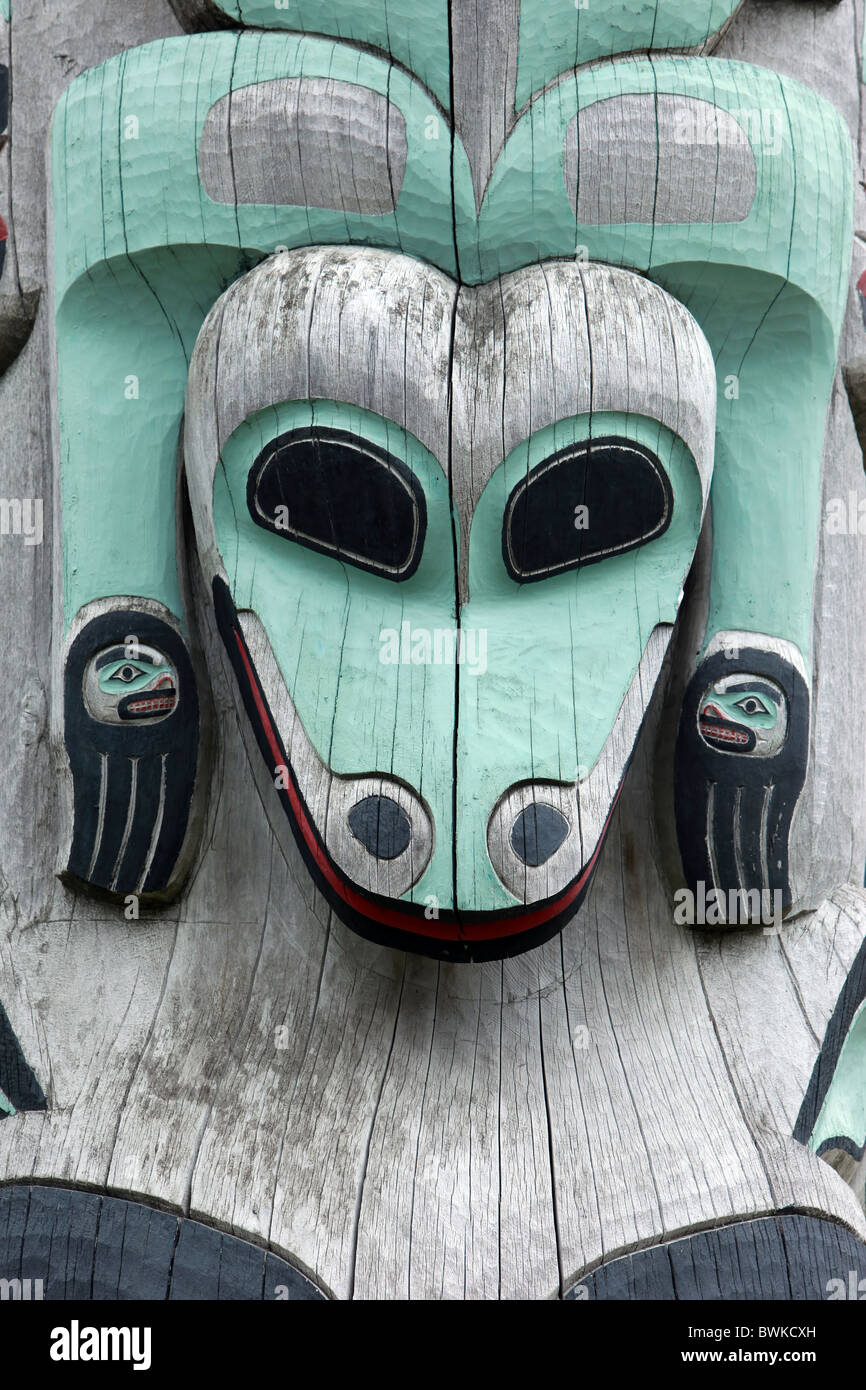 Totem animal hi-res stock photography and images - Alamy