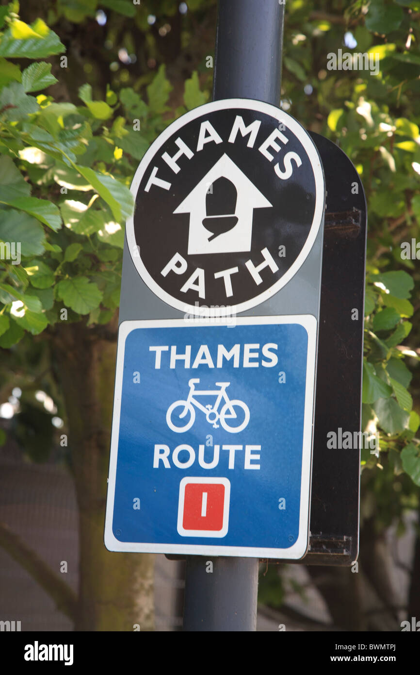 Thames path sign Stock Photo