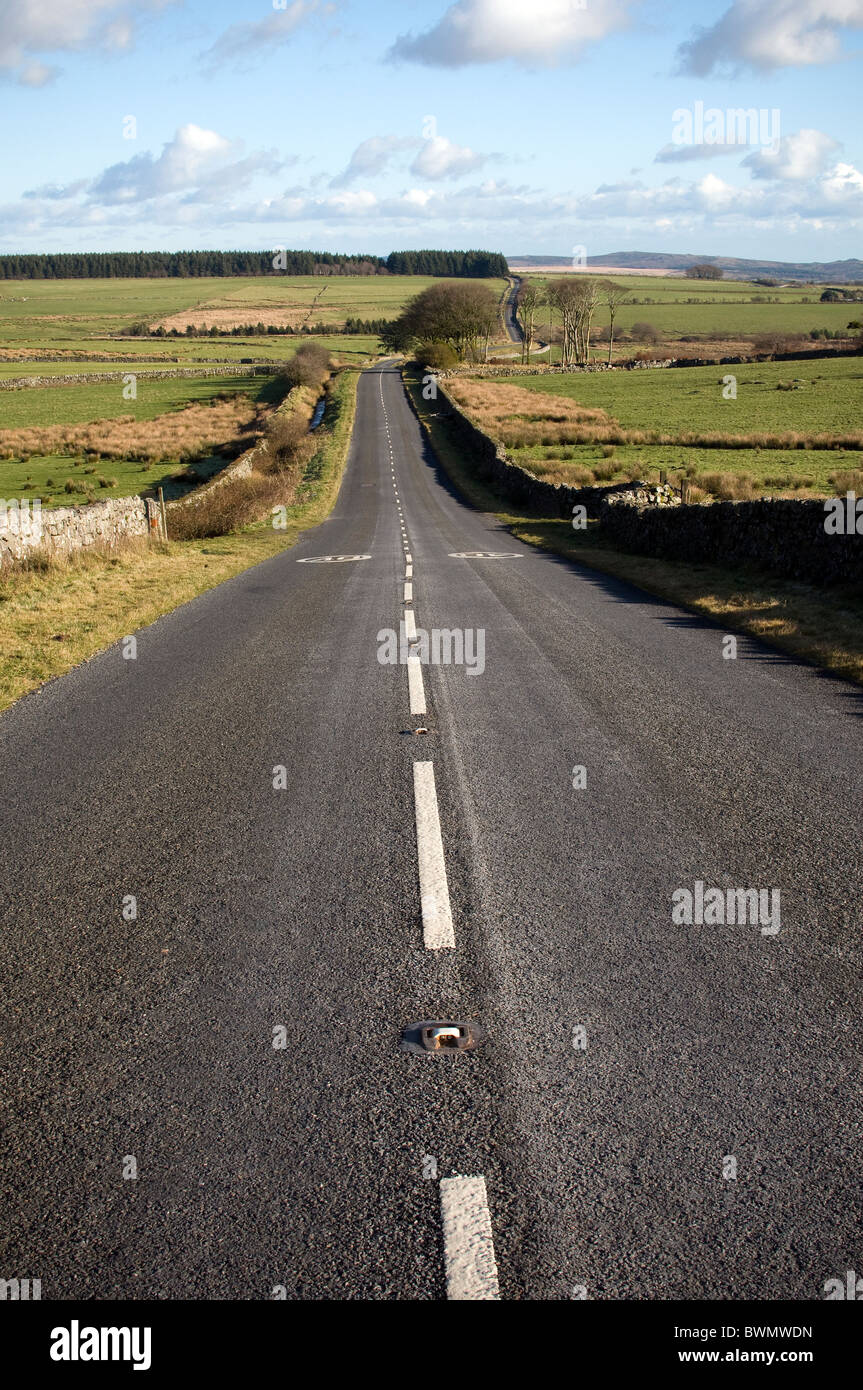 Cats Eyes Road >> White Lines And Cats Eyes On Dartmoor Road English Road Cats Eyes Road >> White Lines And Cats Eyes On Dartmoor Road English Road
