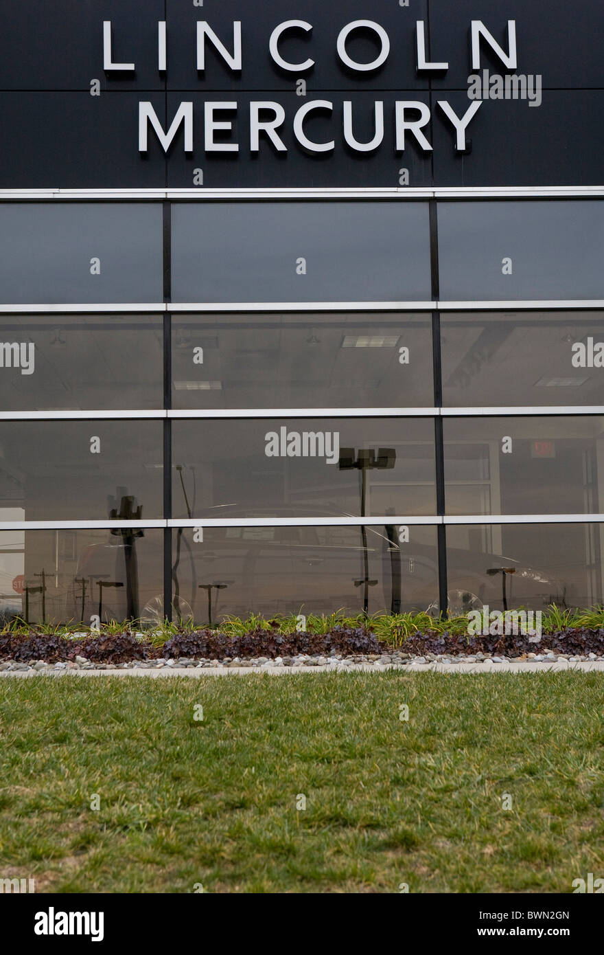 A Ford Lincoln and Mercury car dealership Stock Photo Alamy