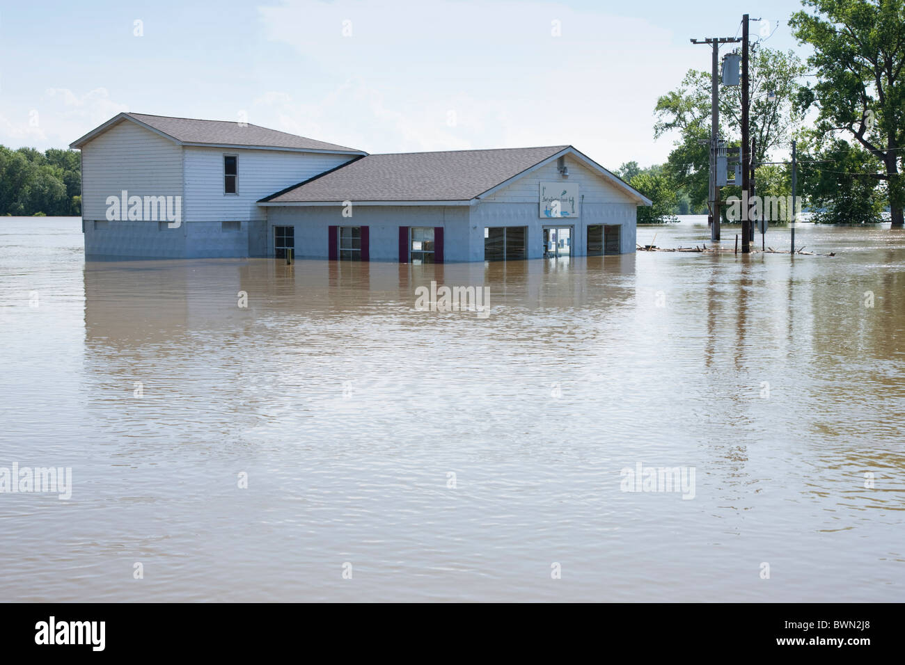 USA, Illinois, Building in flood Stock Photo