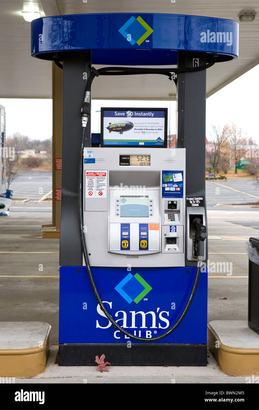 Sams club gas station hi-res stock photography and images - Alamy