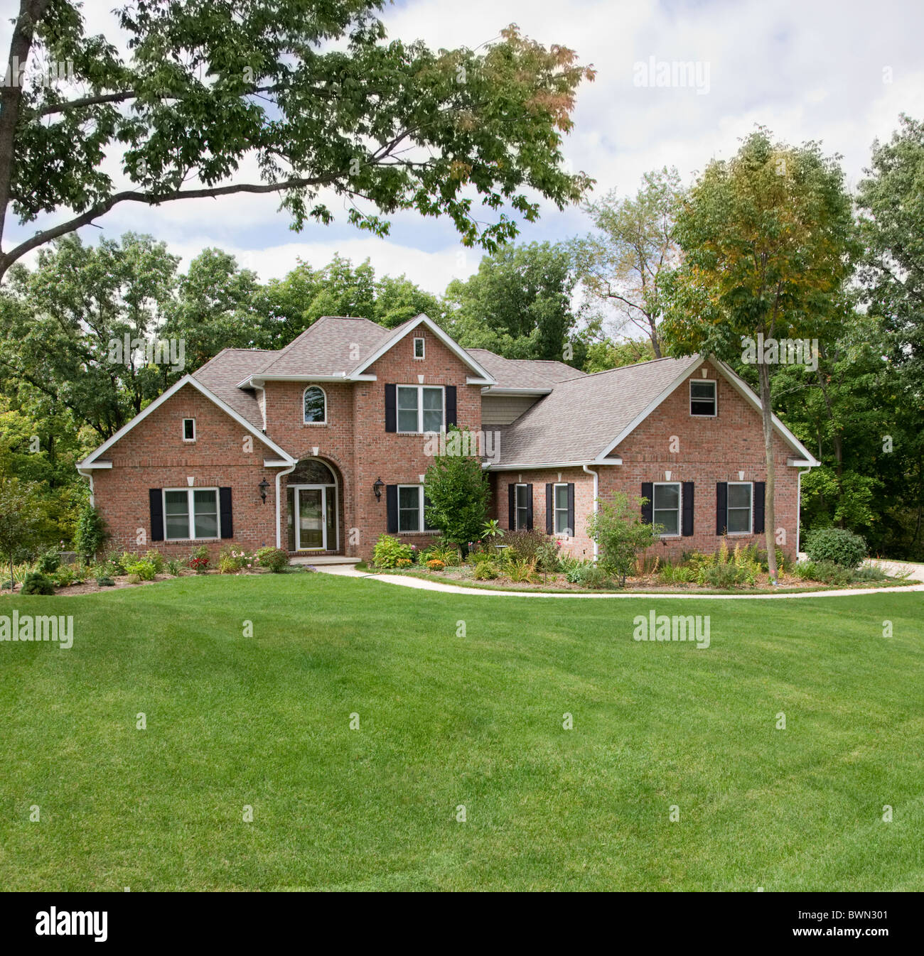 USA, Illinois, Metamora, Exterior of large suburban house Stock Photo