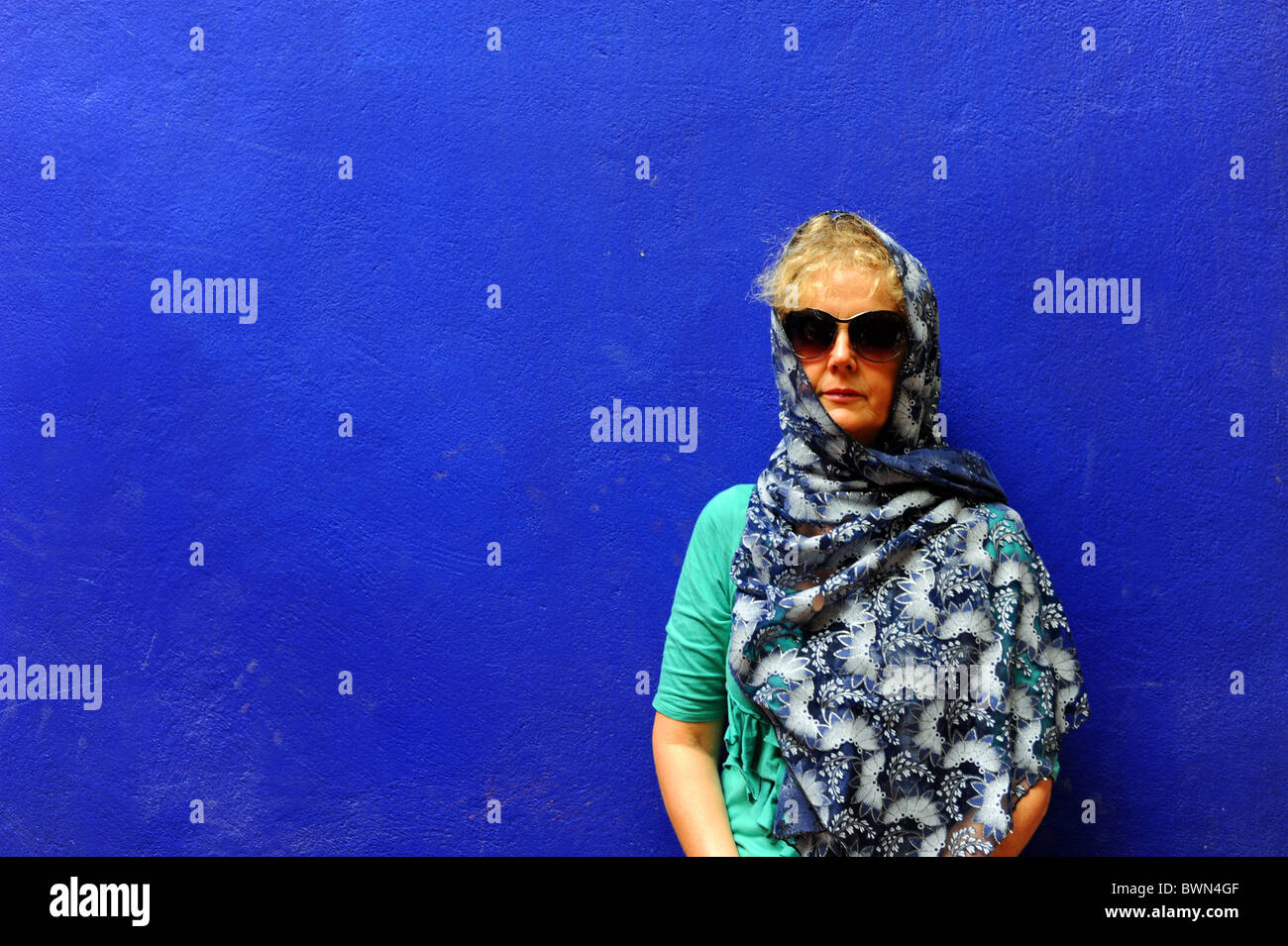 North african scarf hi-res stock photography and images - Alamy