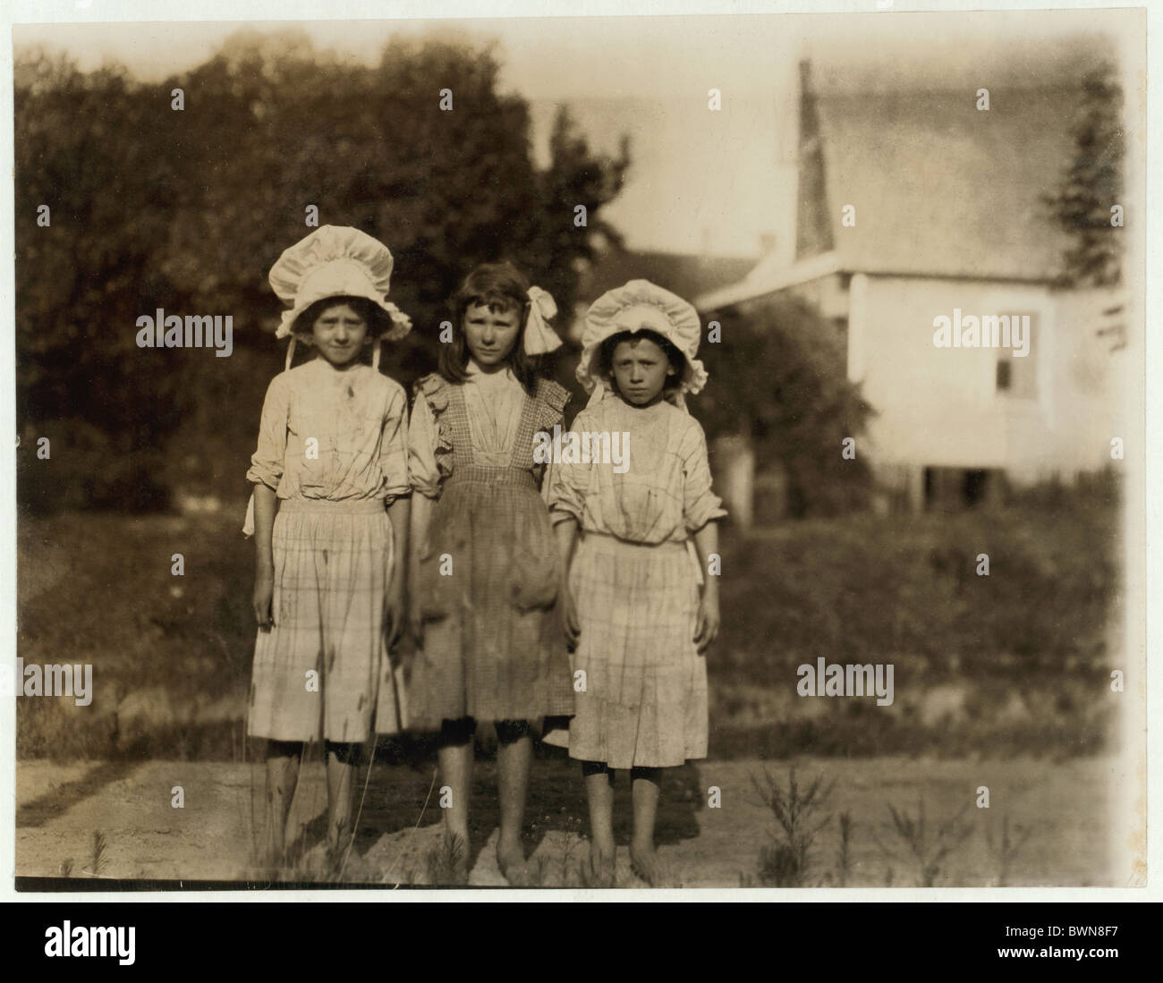Spinner children twins on the left three girls USA America United States North America 1912 Belton South Car Stock Photo