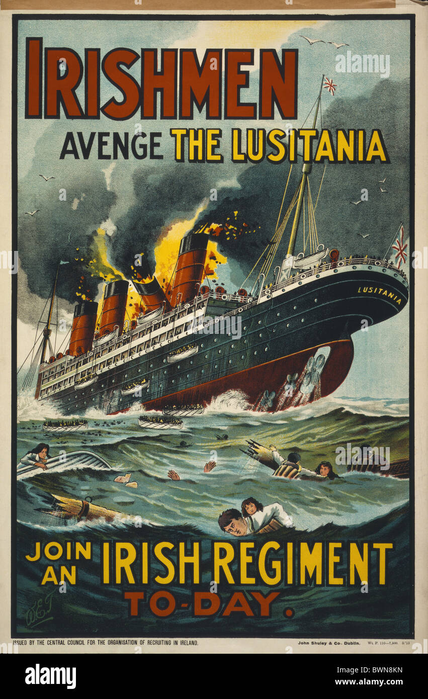 Irishmen avenge the Lusitania RMS Lusitania Join Irish regiment Recruiting Ireland Europe 1915 history histo Stock Photo