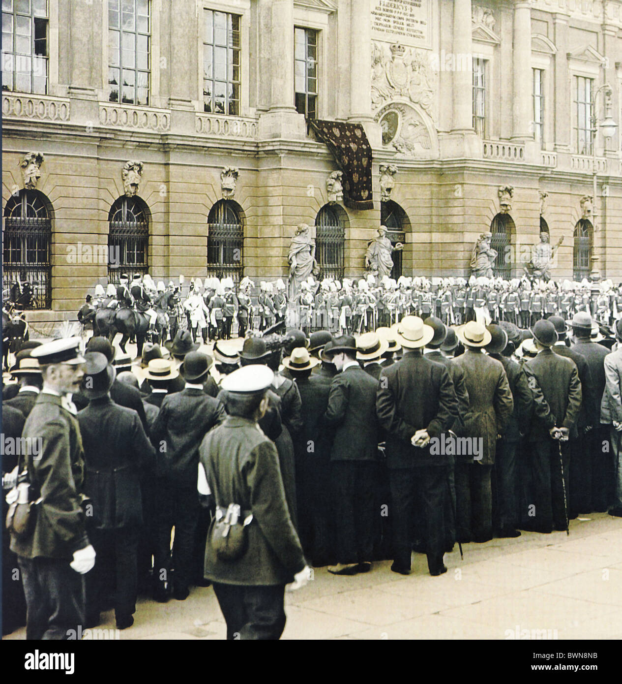1914 flag blessing ceremony Berlin at Zeughaus Kaiser Wilhelm II gernerals German Emperor William II Generals Stock Photo