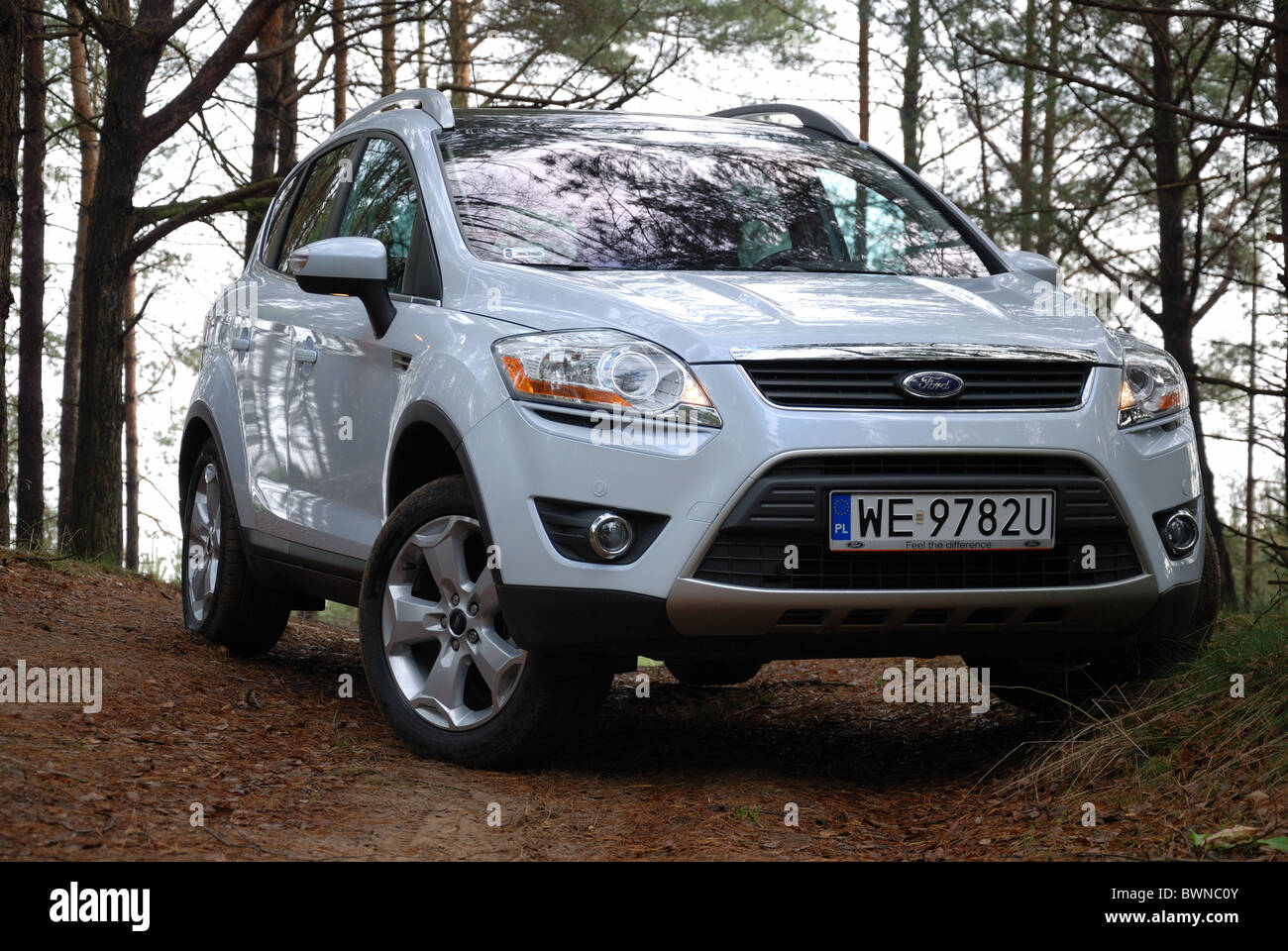 Ford Kuga 2.0 TDCI AWD - MY 2008 - white pearl metallic - five