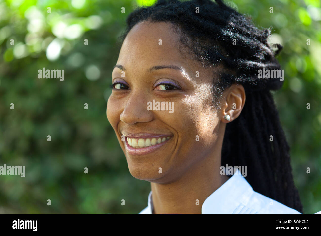 Black woman afro business hi-res stock photography and images - Alamy
