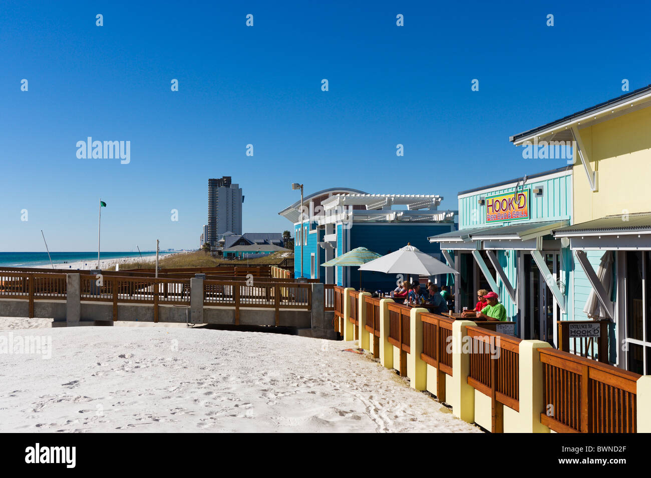 Beachfront bar near city pier hi-res stock photography and images - Alamy