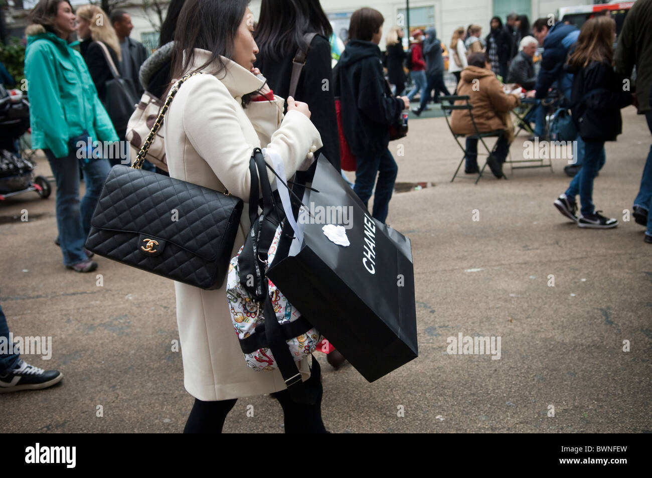 Shoppers in the Herald Square shopping district in New York looking for bargains on Black Friday, the day after Thanksgiving Stock Photo