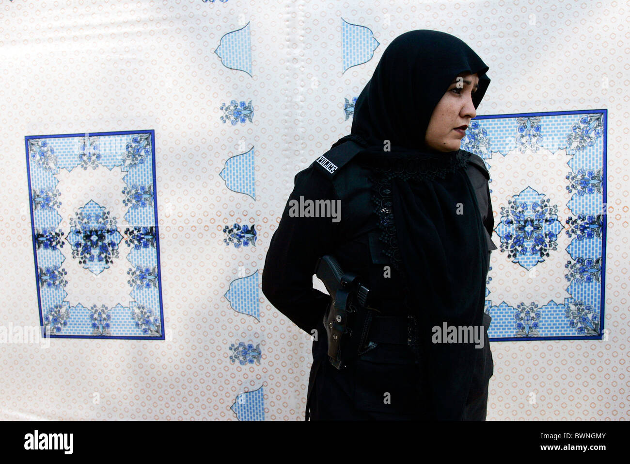 Police security at the all female Fatima Jinnah University, Pakistan Stock Photo
