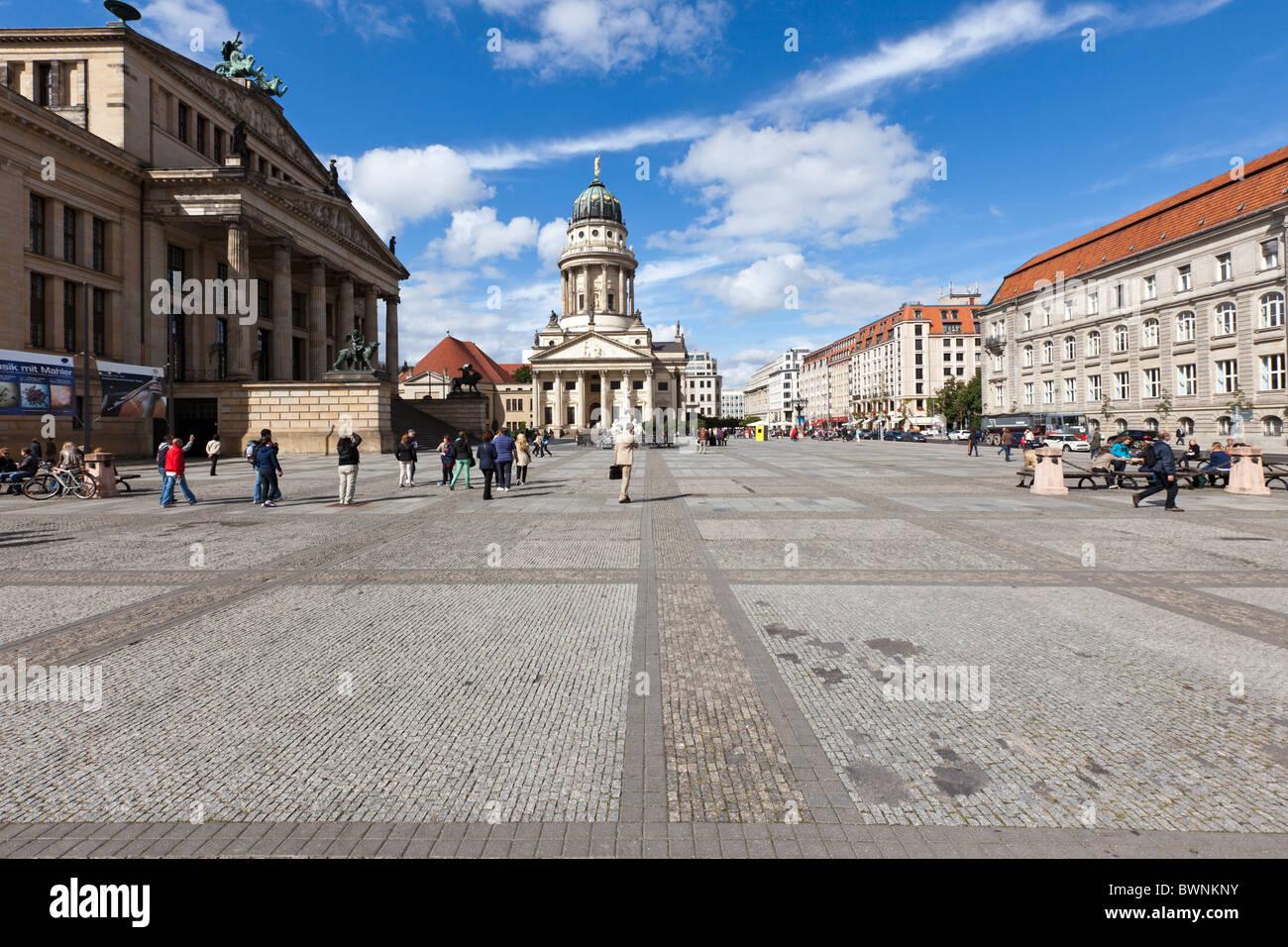 Dom platz hi-res stock photography and images - Alamy