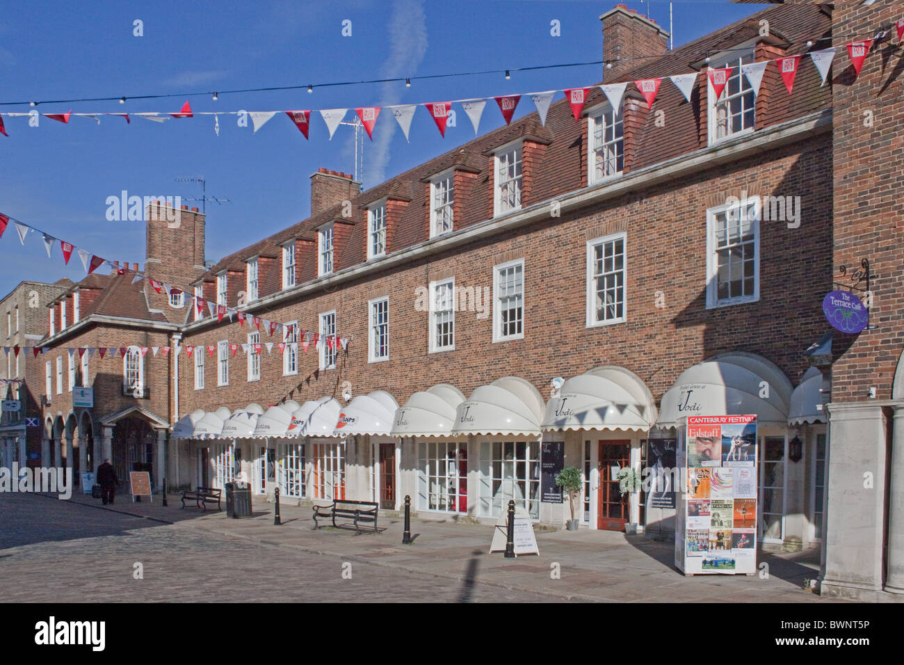 Row shops england hires stock photography and images Alamy
