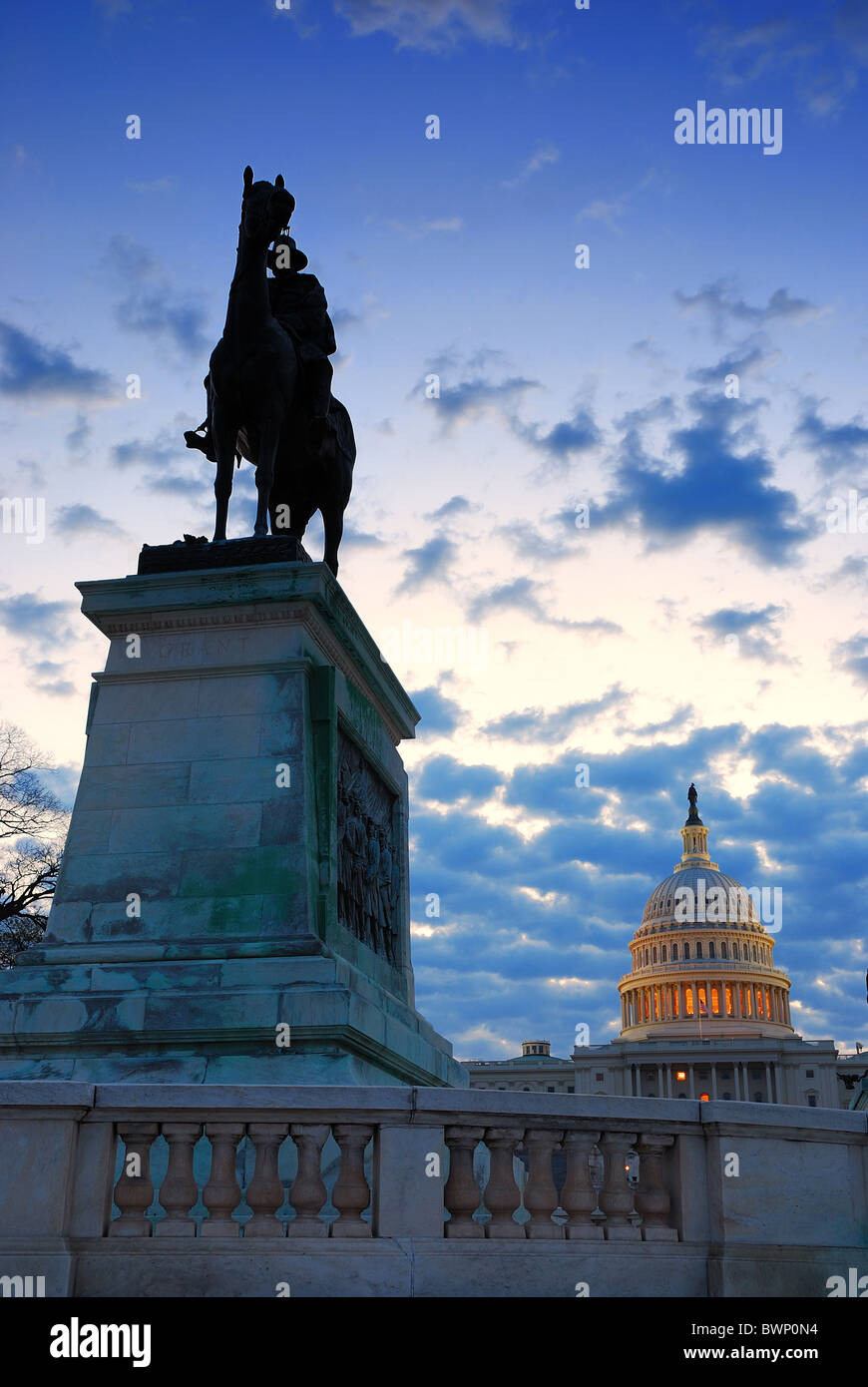 General grant statue in front of US capitol in the morning, Washington ...