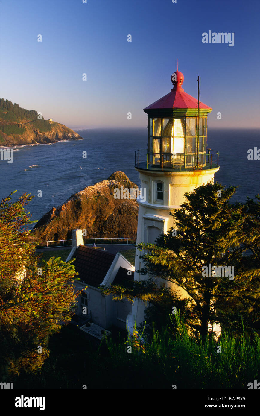 Heceta Head Lighthouse High Resolution Stock Photography And Images Alamy heceta-head-lighthouse-high-resolution-stock-photography-and-images-alamy