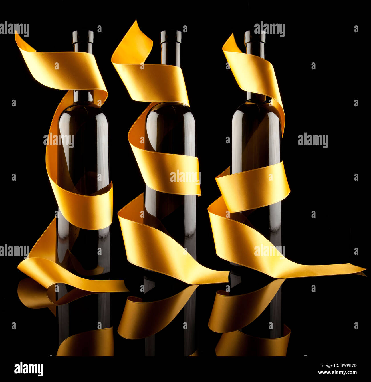 Ribbon around bottle hires stock photography and images Alamy