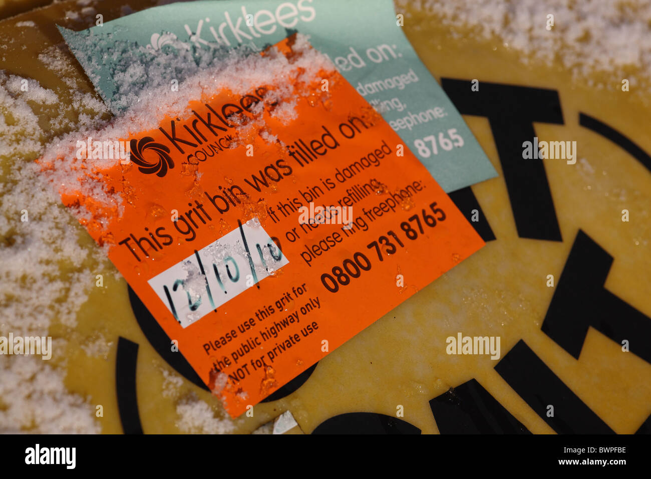 Grit salt bin hires stock photography and images Alamy