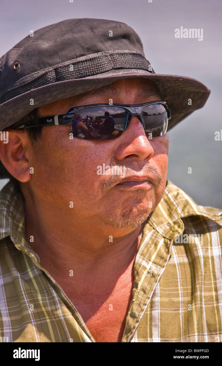 LAKE BAYANO, PANAMA - Kuna indigenous man, in the Comarca Kuna de Madungandi indigenous territory. Stock Photo