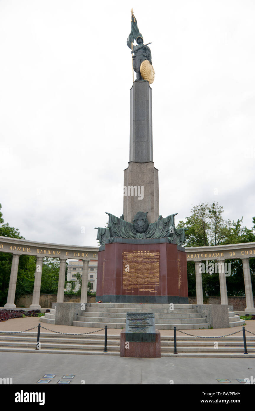 Hochstrahlbrunnen, Russian army monument Stock Photo