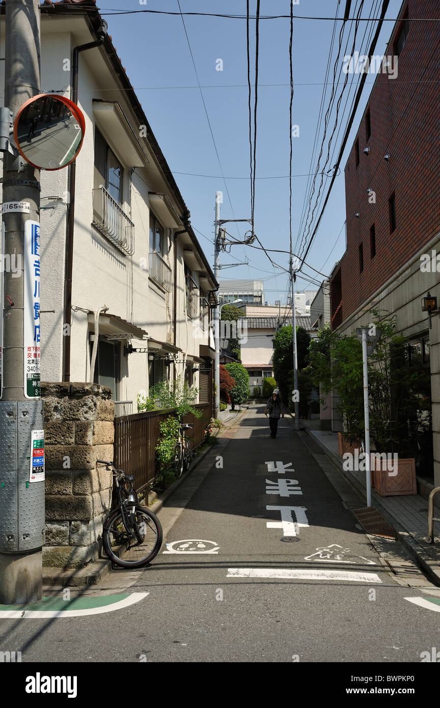 Quiet, small street in Harajuku, Tokyo, Japan Stock Photo Alamy