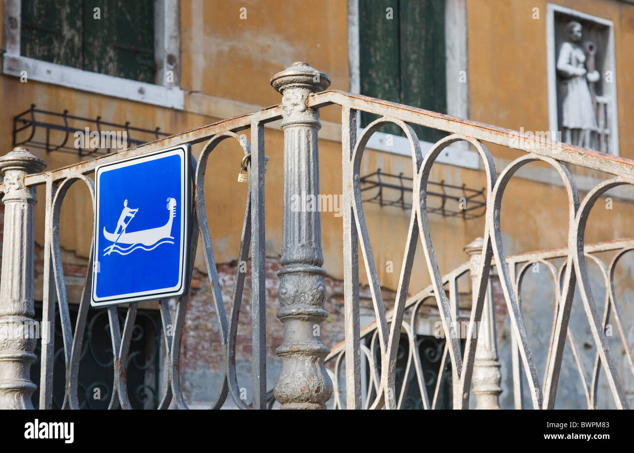 Wrought iron railings italy hi-res stock photography and images - Alamy