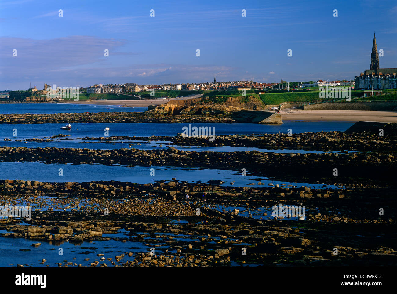 Low tide at Cullercoats and Tynemouth, Tyne and Wear, England Stock Photo